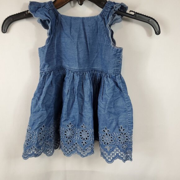 Adorable Denim Blue Gap Baby Girl Eyelet Chambray Flutter Dress Sz 18-24mnths - Picture 2 of 8